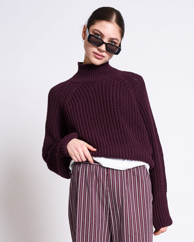 JAN N JUNE Jumper Ola Cherry Lacquer aus Bio-Baumwolle