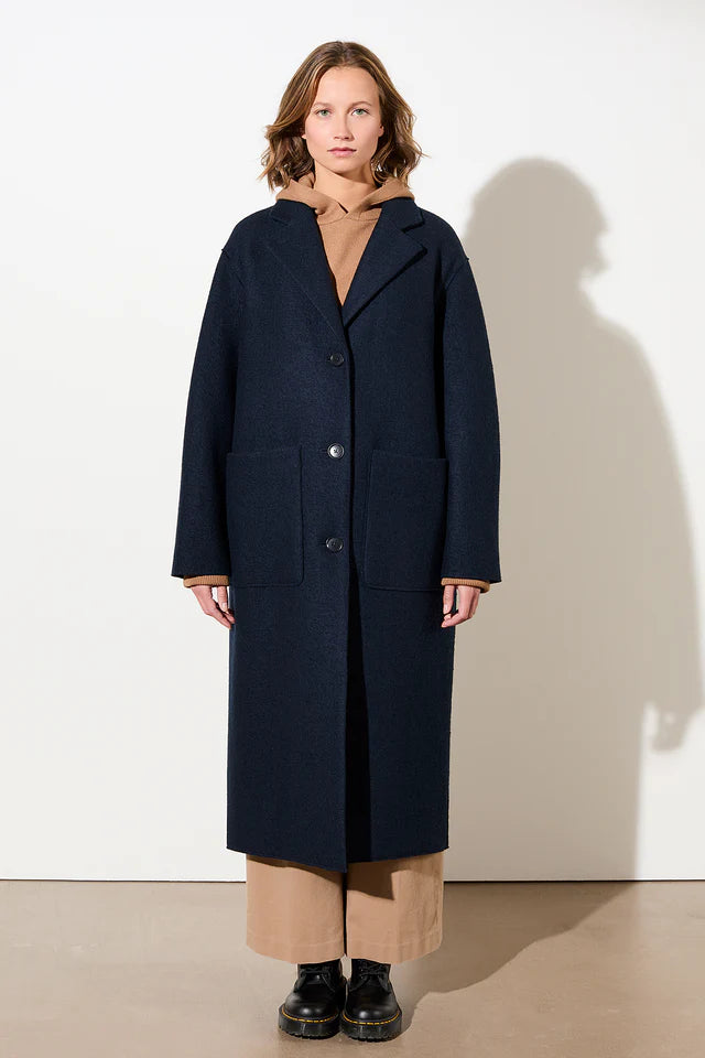 Nachhaltiger Damenmantel Carran II mit Reverskragen und Knopfleiste