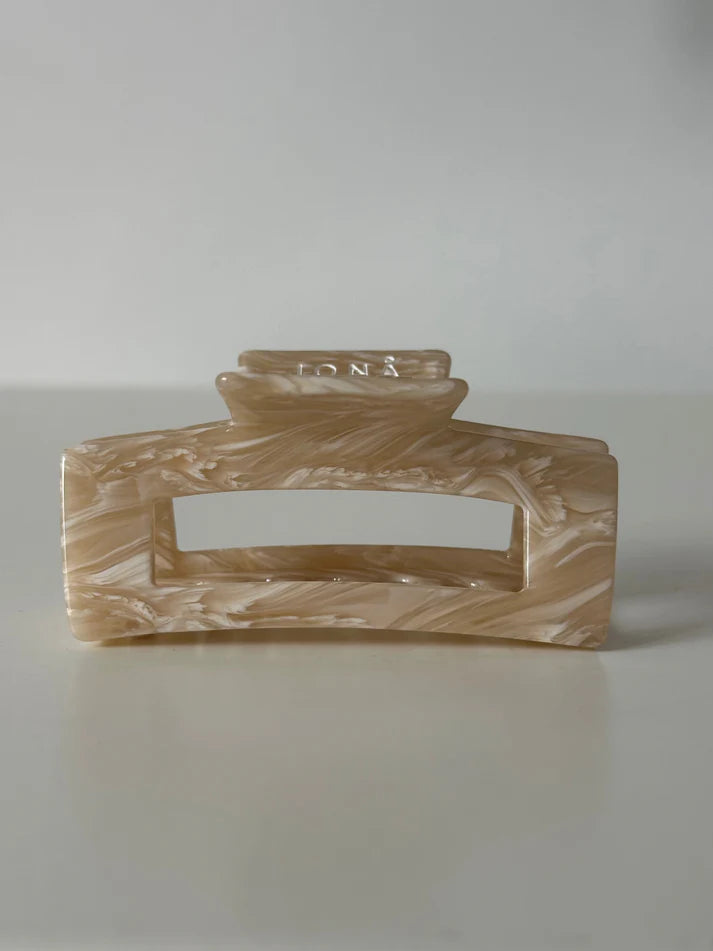 Maja Hair Clip aus Cellulose Acetat | Camel Swirl