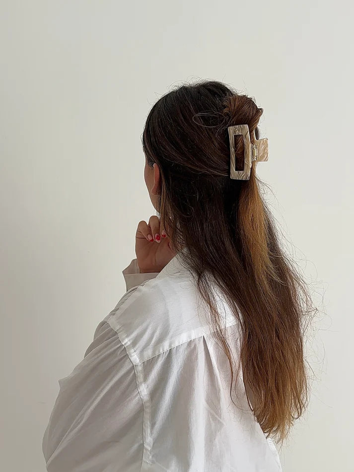 Maja Hair Clip aus Cellulose Acetat | Poppy Blue