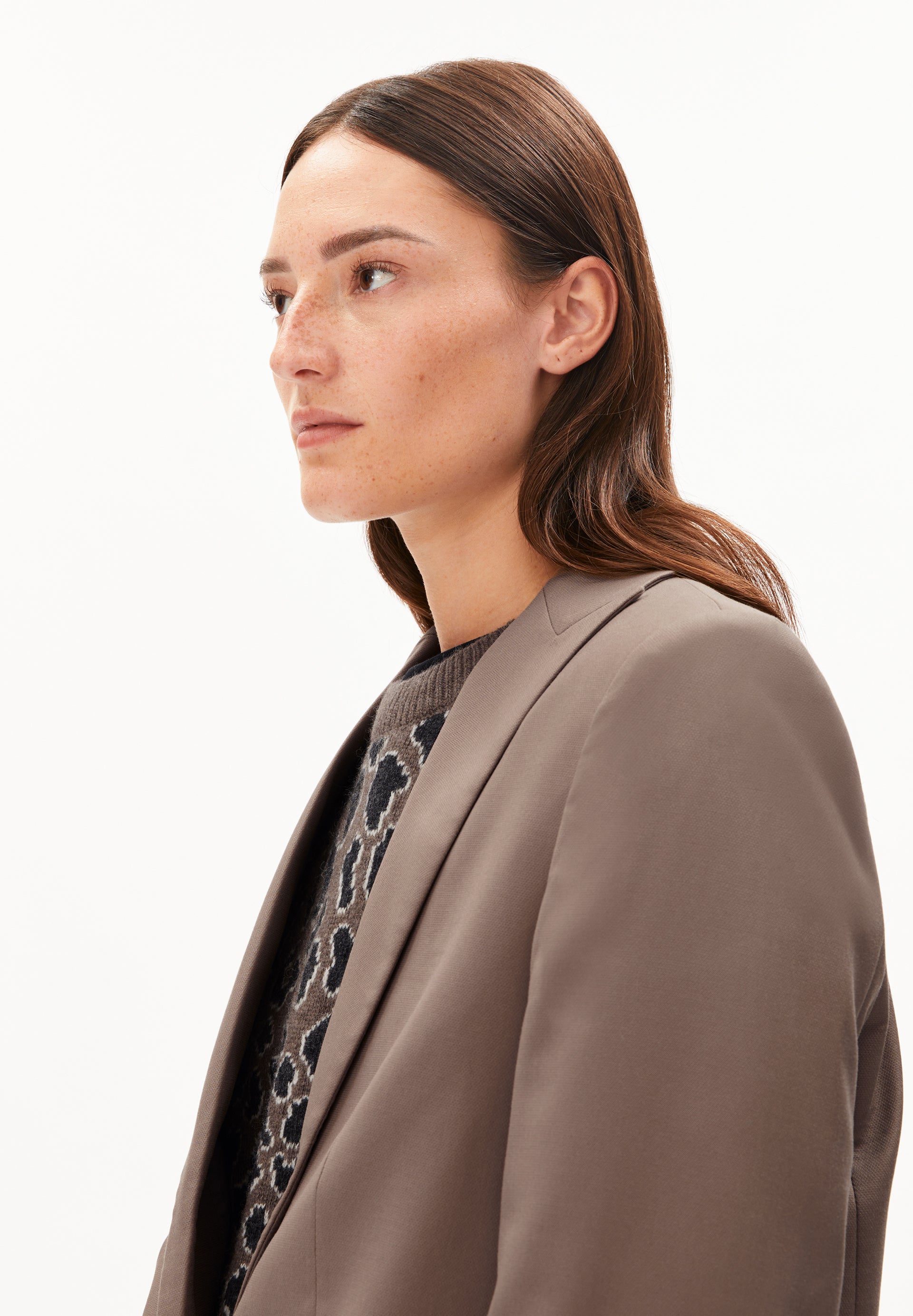 House of Sunshine – ARMEDANGELS MikulAA Blazer als klassisches Capsule-Piece