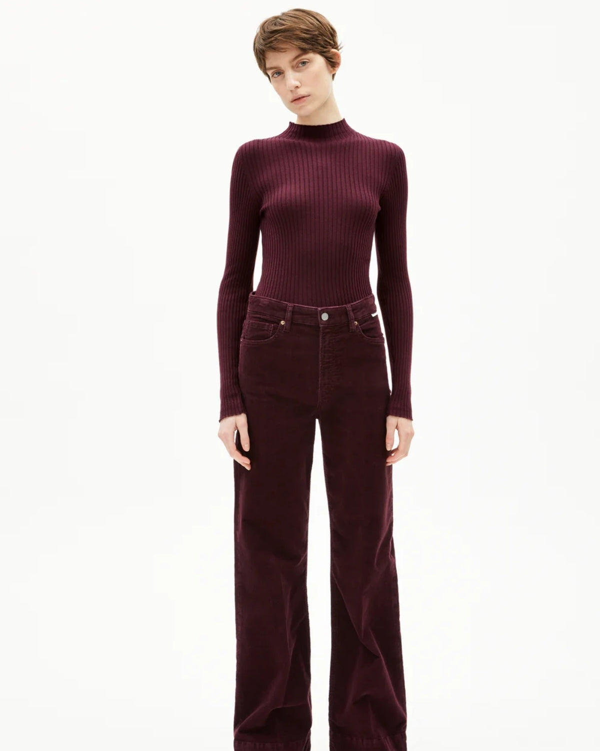 Outfit-Inspiration mit Armedangels Pullover Alaania in Dark Cranberry