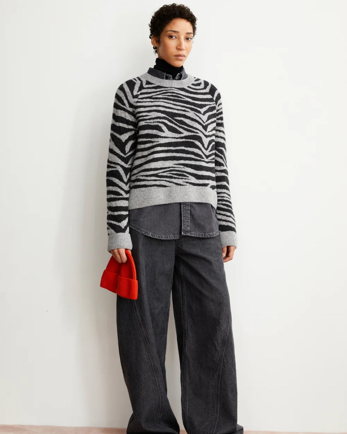Styling Idee mit dem Strickpullover Liliriaa Zebraraa von Armedangels mit Animal Print Zebra aus 100% Wolle