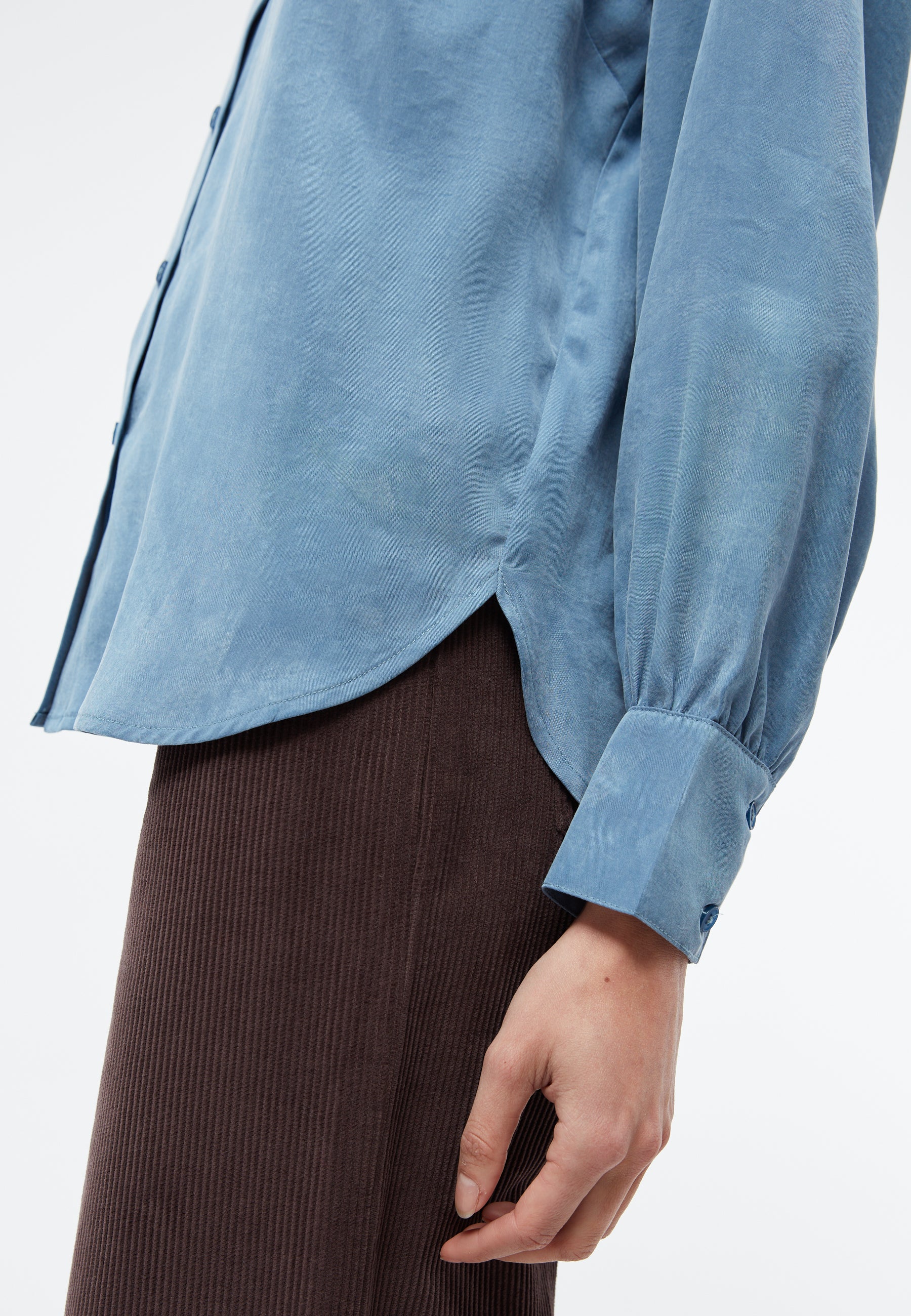 GIVN Berlin Bluse KASIA in Cloudy Blue – elegantes Design aus TENCEL™ Lyocell