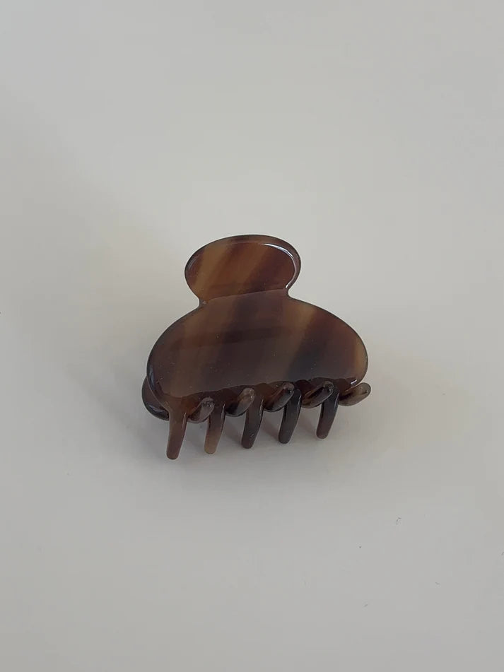 Emi Hair Clip in Braun – minimalistisches Hair Accessoire, fair & modern