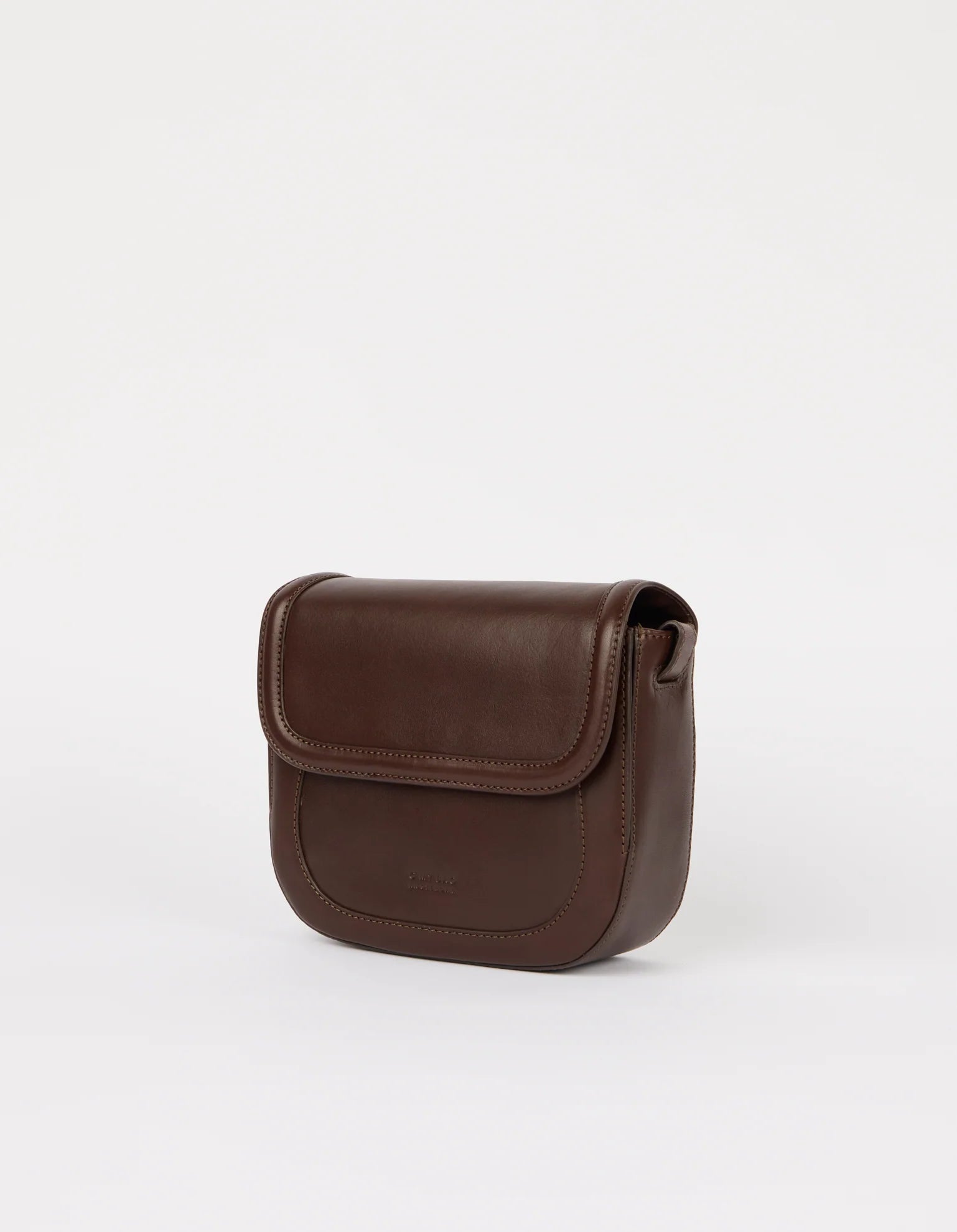 Nachhaltige Crossbody Bag Nina – braunes Classic Leather, fair produziert