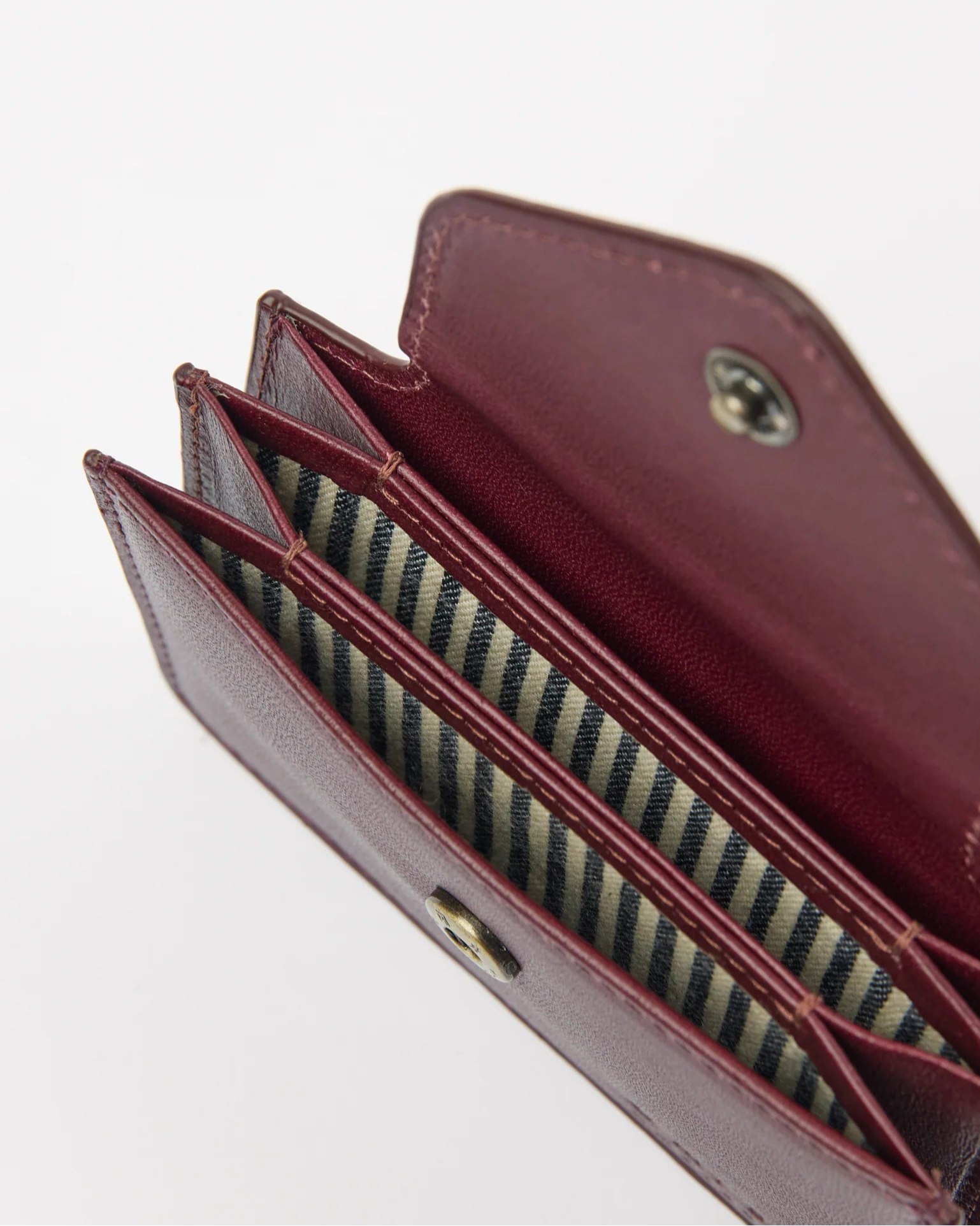Harmonica Wallet aus klassischem Leder – minimalistische Geldbörse in Burgundy/ Dark Cherrry