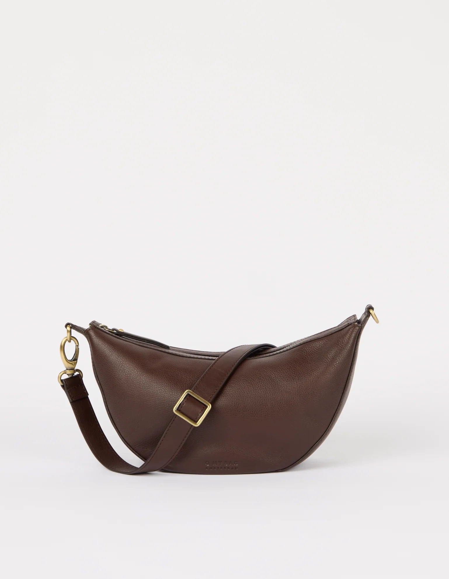 O My Bag Leo Crossbody Bag aus Soft Grain Leder in Chocolate